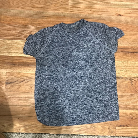 Under Armor Tshirt - Picture 1 of 1